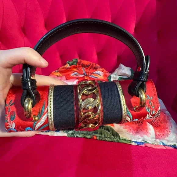 Gucci Mini Sylvie in Red Floral Jacquard - Picture 8 of 10